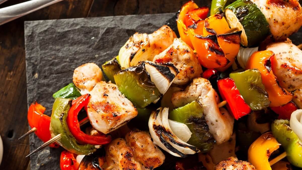 grilled-chicken-vegetable-kabobs