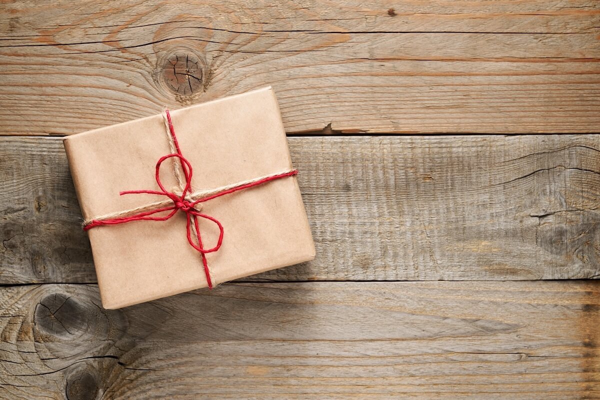 holiday-stress-simple-gift